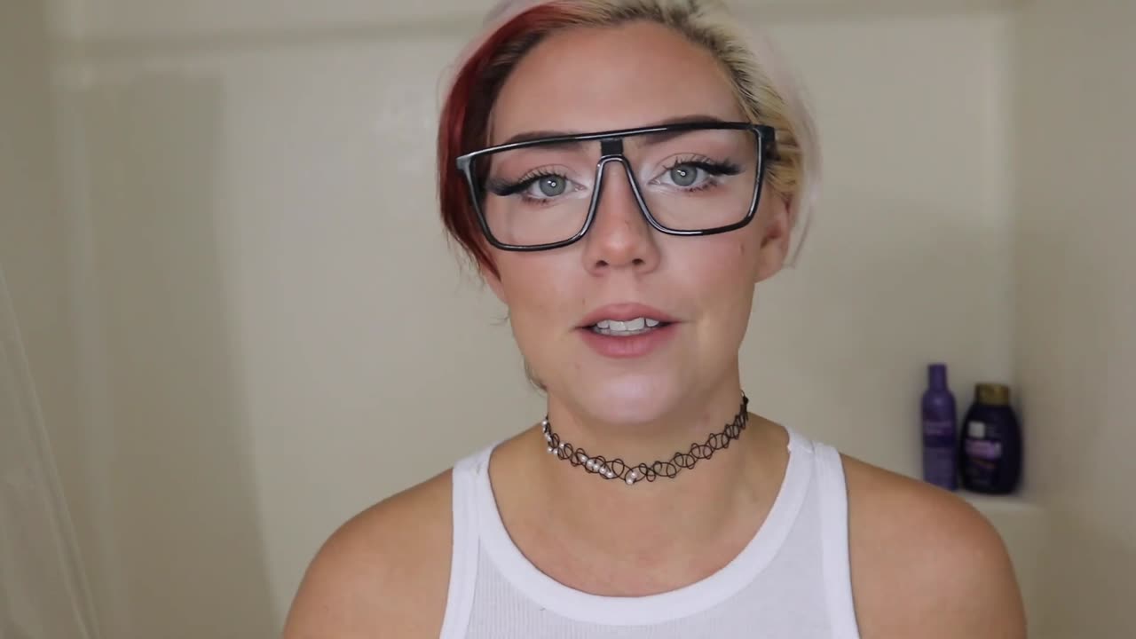 op Vs Wet Trying on and Comparing Fabric Performance_1080p