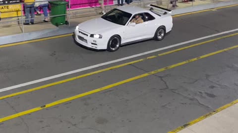 R34 GTR Getting Ready to Race