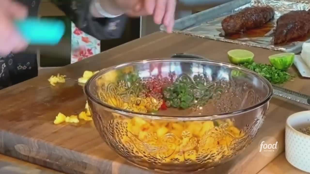 30_Ree Drummond's Baked Cheese with Grilled Pineapple-Pepper Relish The Pioneer Woman Food Network