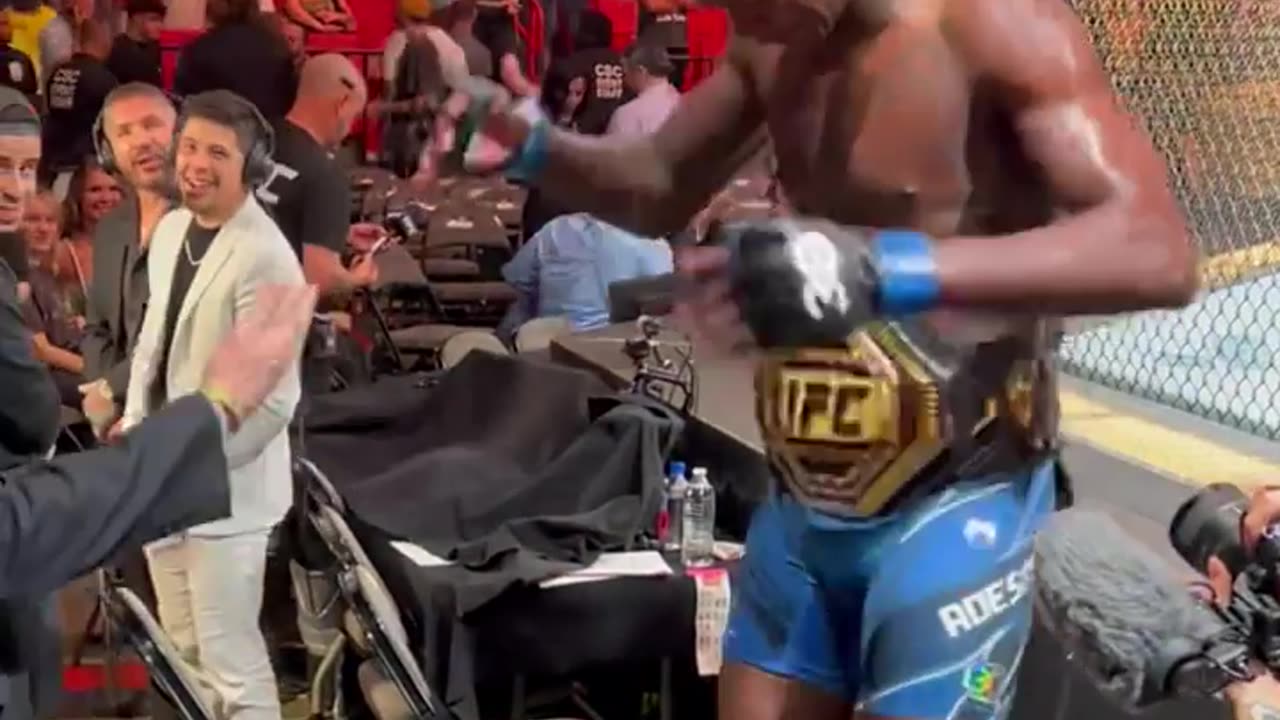 UFC 287:IsraeL Adesanya Dancing After wining
