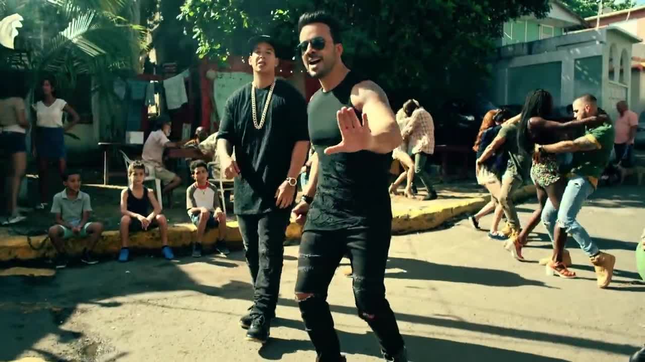 Luis Fonsi - Despacito ft. Daddy Yankee