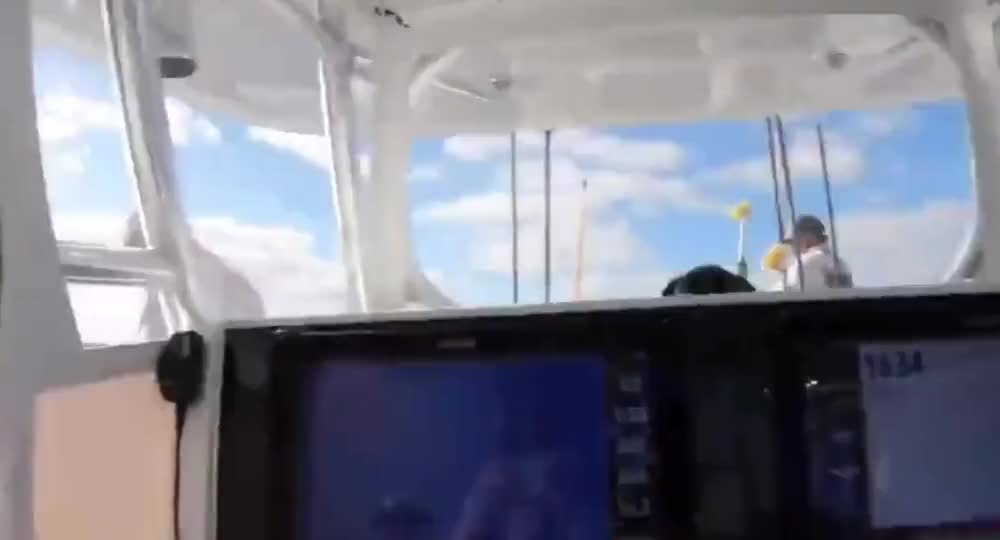 Jack the deep-sea fisherman organized more than a dozen people