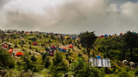 Time lapse mountain prau