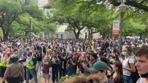 Palestinian activists TACKLED to the floor and arrested as Texas