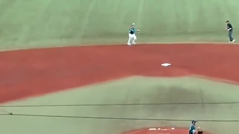 Wander Franco really flipped the ball to himself 😯 #MLB #baseball #smooth #sports