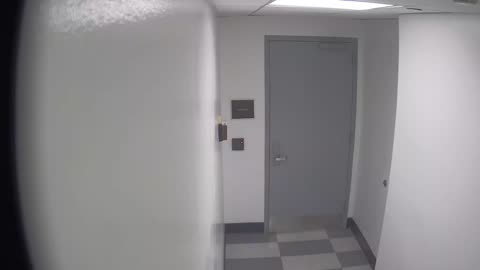 6141RHOBG1G101DStairwayLobbyEntry_2021-01-06_19h20min03s750ms.mp4