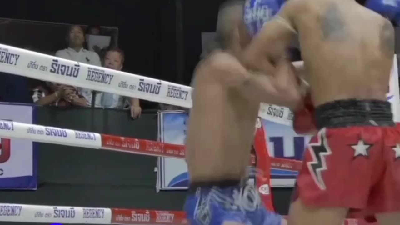 The Fighter get close up to hit his opponent