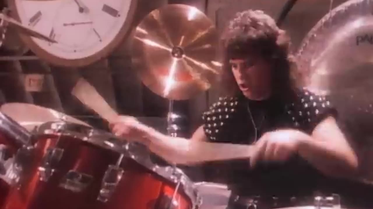 RATT - Round And Round (Official Video)