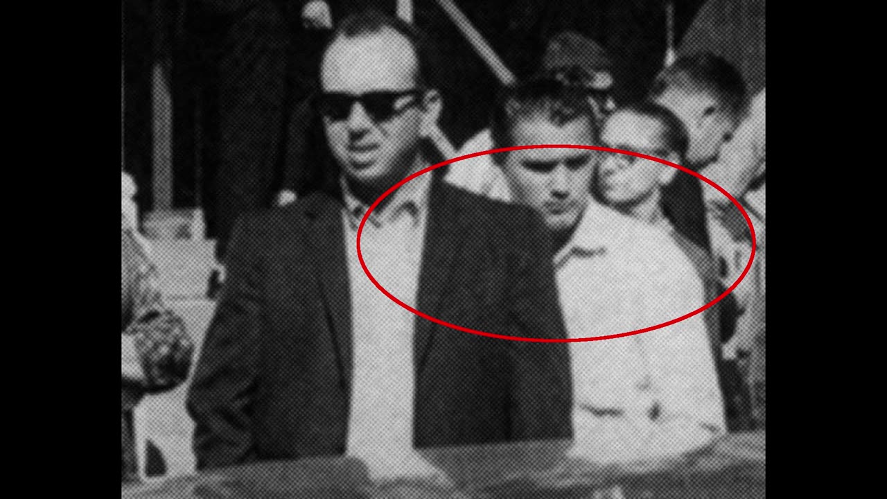 Shadows On Joe Molina, Not Billy Lovelady Or Lee Oswald