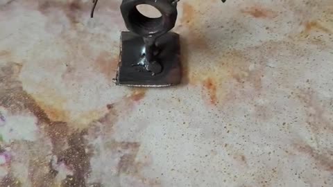 Metal chicken