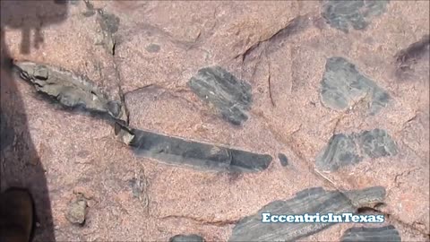 Gold Panning and metal detecting the Slab on the Llano River