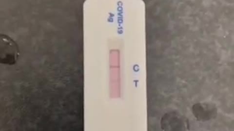 Milioni di milioni di persone che fanno i tamponi per sentirsi sicuri! Io non ho parole.