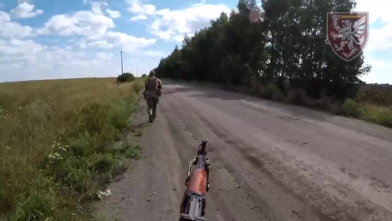 Must see footage from Ukrainian Rapid Response Unit Clearing a Russian Occupied Forest