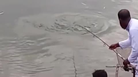 WOW ! Amazing fishing video