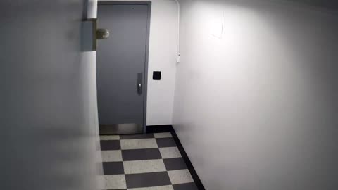 6172RHOBG3G302CStairwaySide_2021-01-06_23h20min02s553ms.mp4