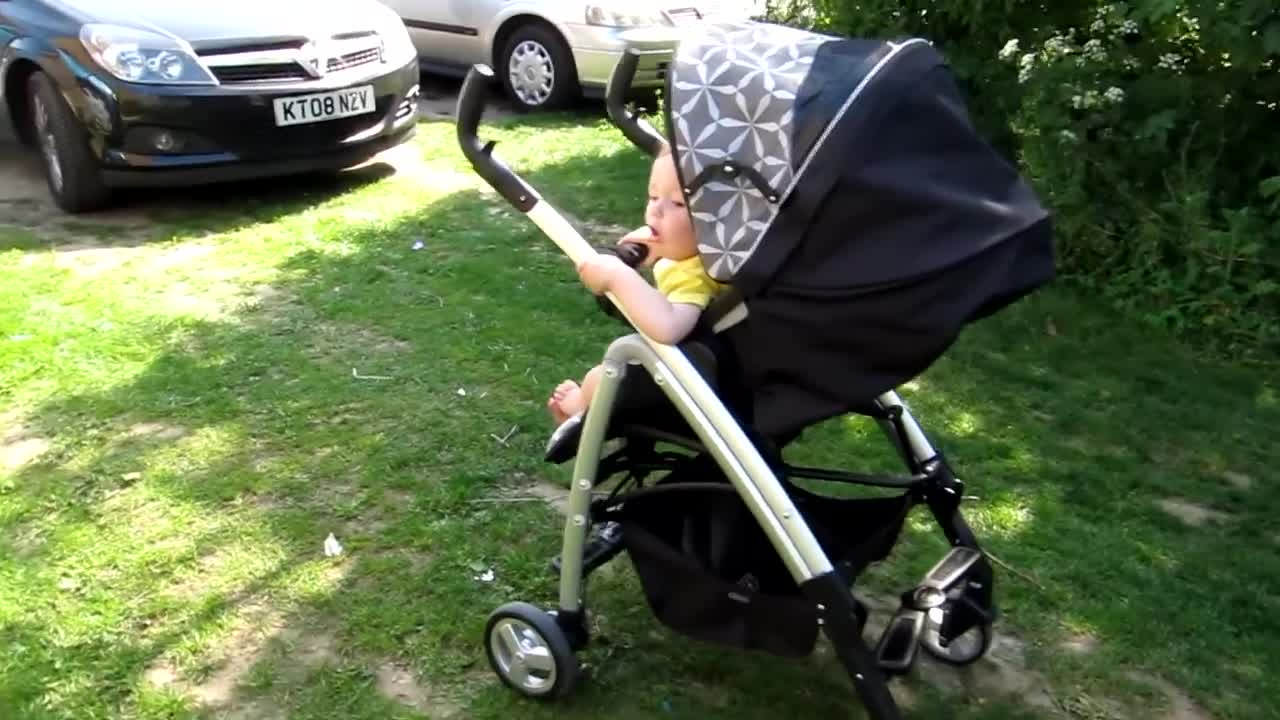Showing the parentchild interaction with the Graco Fusio