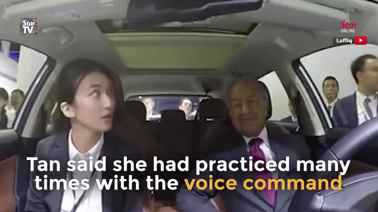 A Malaysian student’s delightful rendezvous with Dr M in Proton concept car