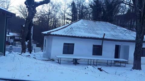 Outdoor Play! Toddler & Dad Snow Playing