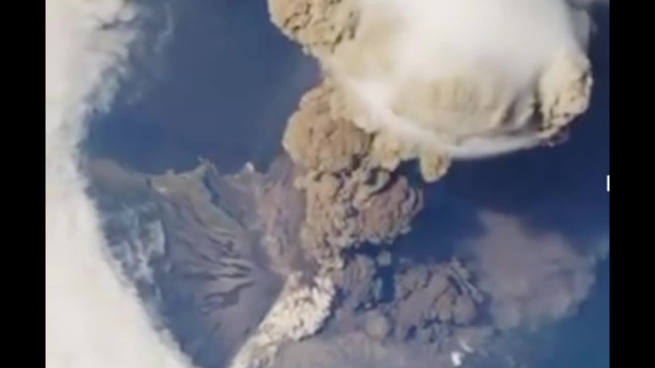 NASA| Sarychev volcano eruption from the in space station