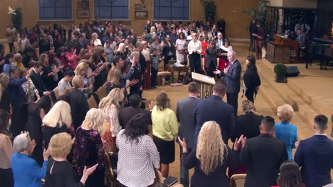 Put On Your Crown Sit Down Lindsay Roberts