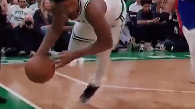 WILD Smart assist leads to Tatum DUNK with hand on his HEAD!😈 #shorts