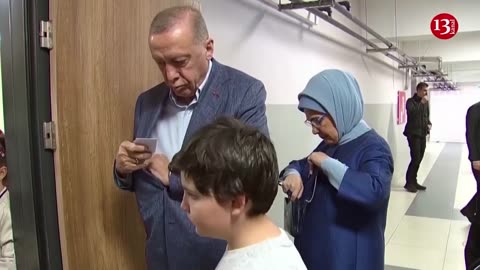 Turkey's Erdogan votes in election