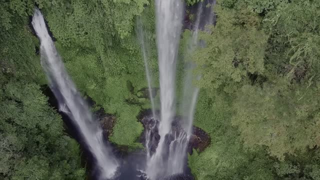 Bali in 8k ULTRA HD HDR - Paradise of Asia (60 FPS)