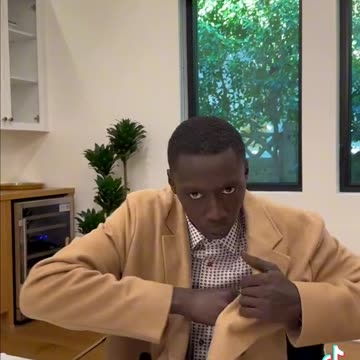 Khaby lame trouble in rasturaant funny clip 🤣🤣👍