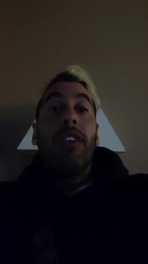 Reports confirm UN AIRCRAFT on the ground in North Bay, Ontario.