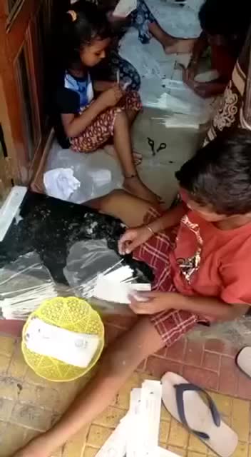 Like a lot of the mask this is how the nose swab’s are made