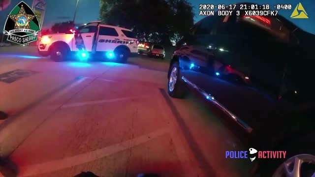 Bodycam Captures The Moment a Man Attacks And Knocks a Deputy in Florida