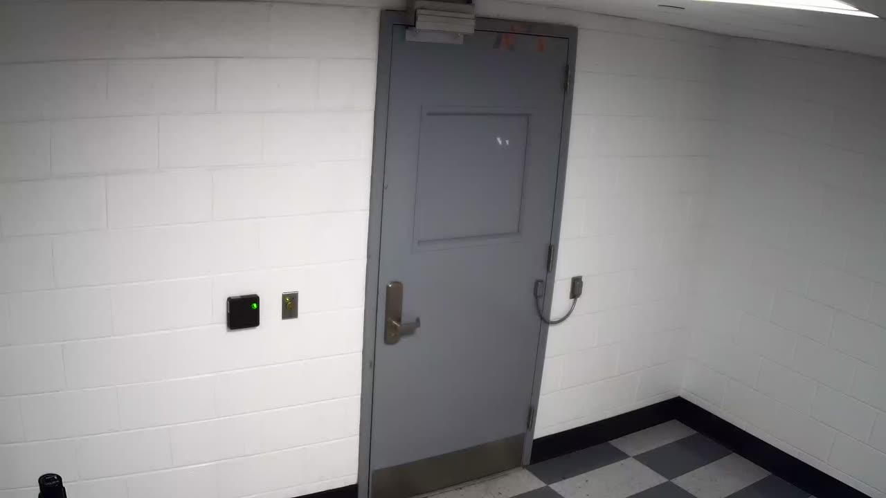 6147RHOBG3G301BExitSecuredSide_2021-01-06_22h00min03s403ms.mp4