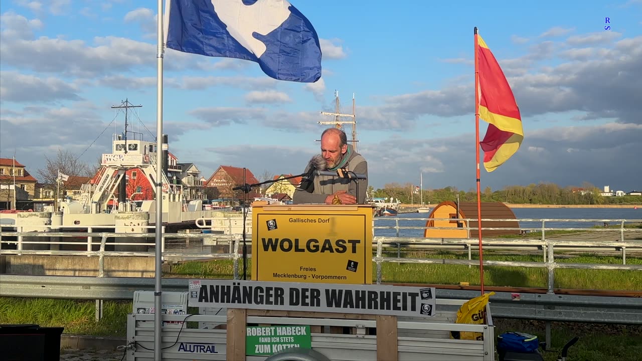 Wolgast - Eröffnung der Versammlung durch Stefan 02-05-2023