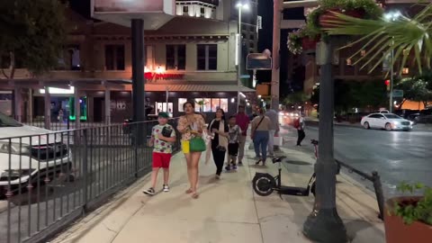 Live - After Dark - San Antonio River Walk - 👀👀