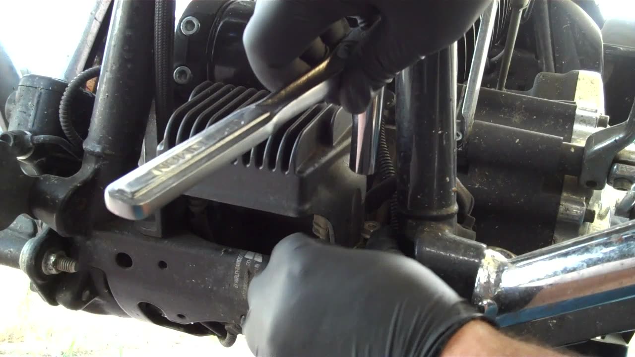 2010 Harley Road Glide voltage regulator change