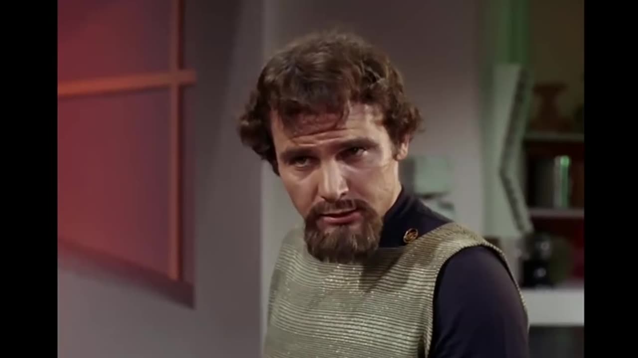 Klingon & Enterprise Crews, BAR FIGHT, Part 1 : STAR TREK (1st Series)
