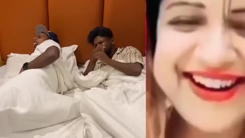 पढ़ने का नया style 😂😂