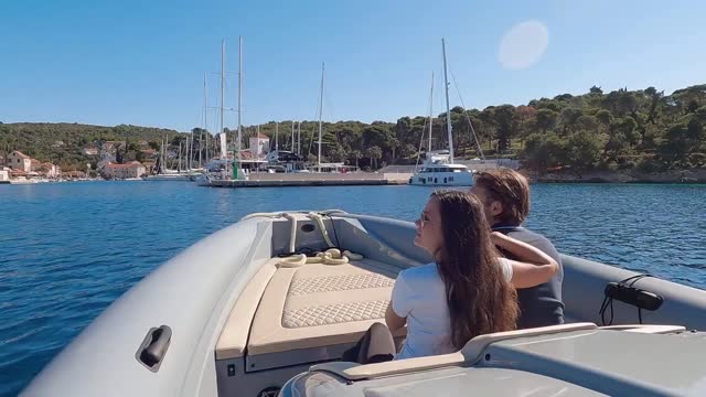 PHENOMENAL 40m BENETTI MOTOR YACHT HAPPY ME