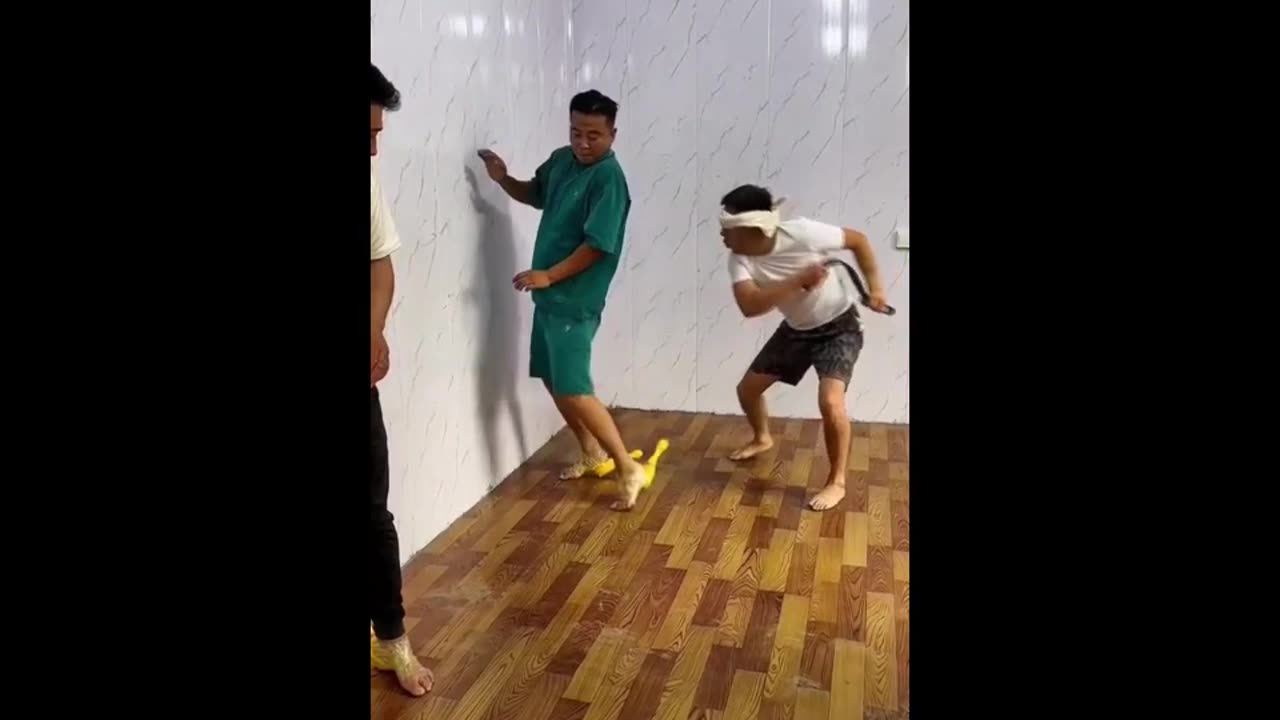 Chinese funny game challenges _ Try not to laugh 🤣_ Chinese fighting challenge 🤣 #funny #games