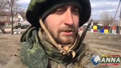 Russian military and republican forces meet refugees in the northwest of Mariupol