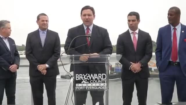 Gov. Ron DeSantis (R-FL) DeSantis Responds To Supreme Court Vacancy After Breyer Announces Retirement