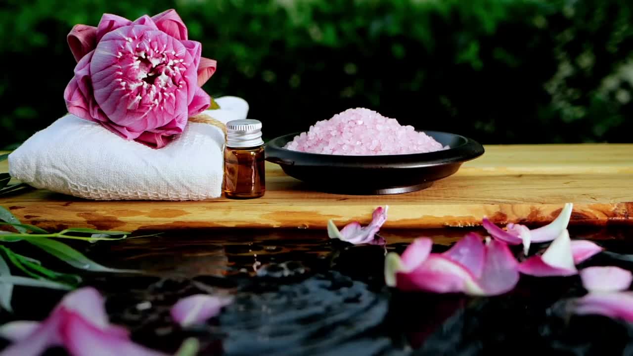 One hour of background music for a spa treatment, yoga, to relax your body