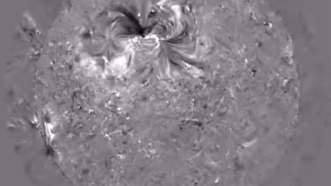 Χθες βράδυ από μια περιοχή ηλιακής κηλίδας προκλήθηκε μια ηλιακή έκλαμψη