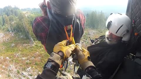 WA: Brothers rescued after plane fails to return