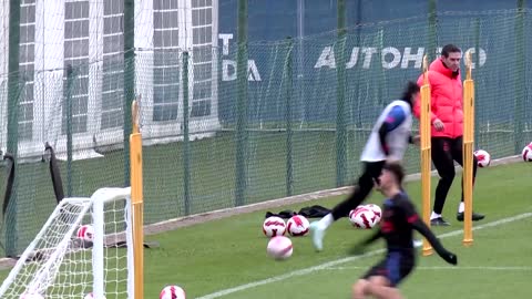 Messi returns to PSG training after World Cup win