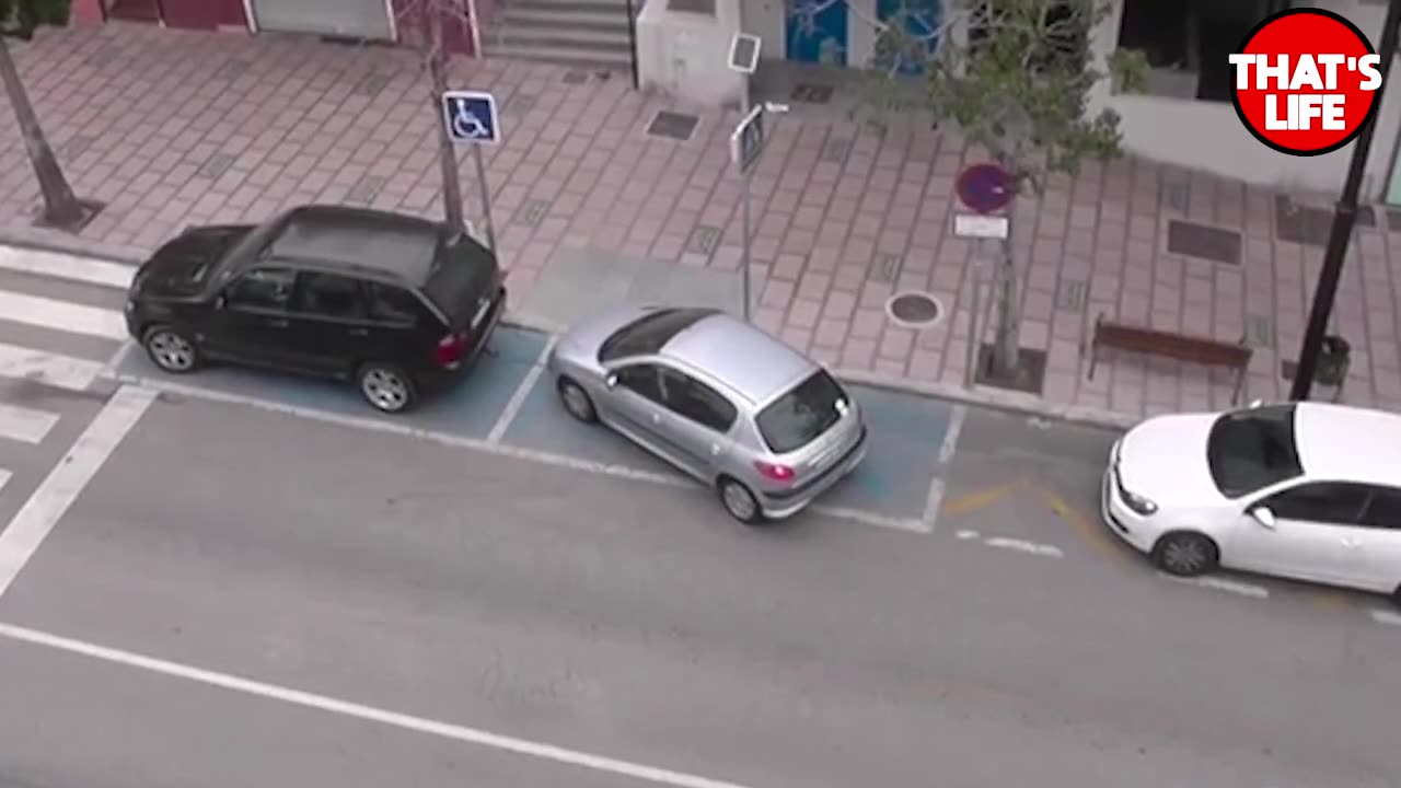 Funny Parking FAILS 🚗