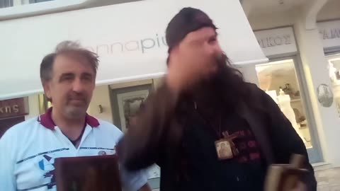 ΠΕΡΝΕΤΕ ΧΑΠΑΚΙΑ ΓΙΑ ΠΟΛΎΧΡΩΜΑ ΧΑΡΤΑΚΙΑ