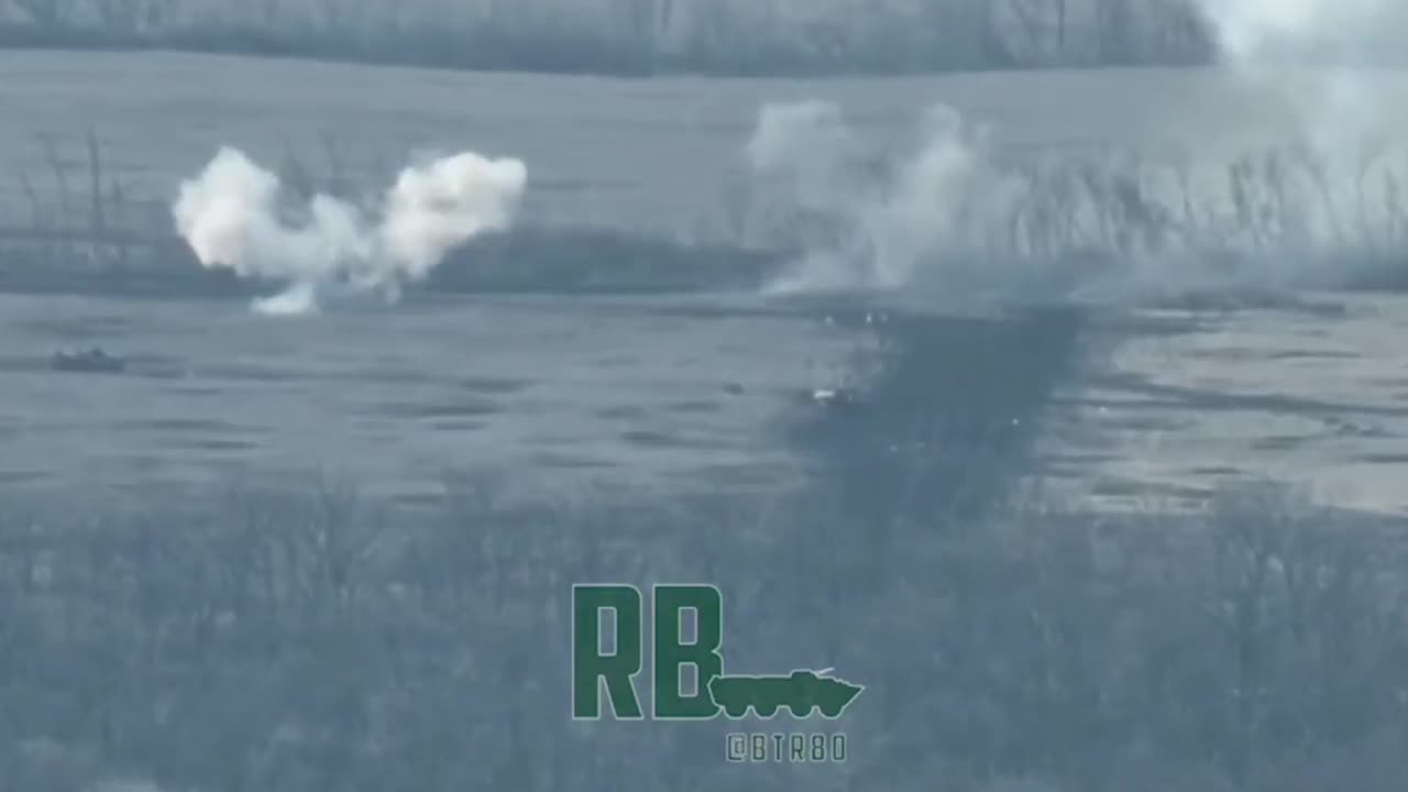 Artillery hits Ukrainian troops