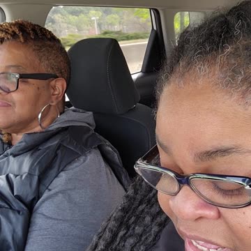 Arguing over how to pronounce Louisiana #jokeoftheday