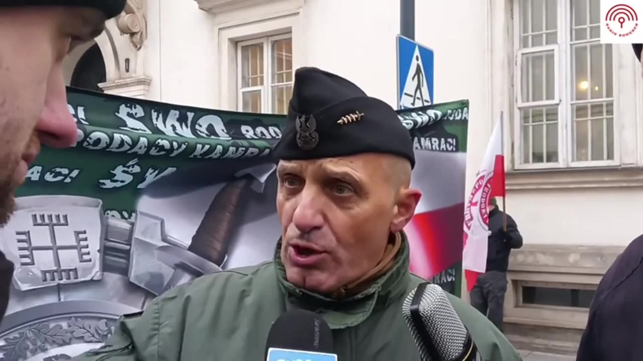 Protest przeciw WHO przed Ministerstwem Zdrowia w Warszawie. 1.12.2023.